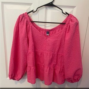 Pink old navy top!!